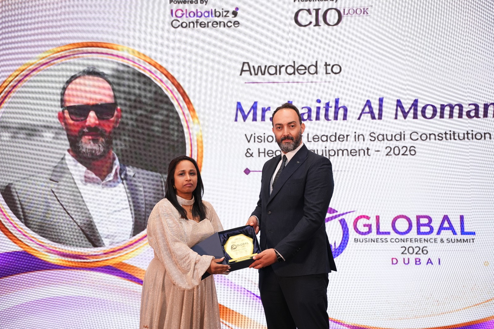Laith Al Momani receiving the Visionary Leader award at GBC 2026